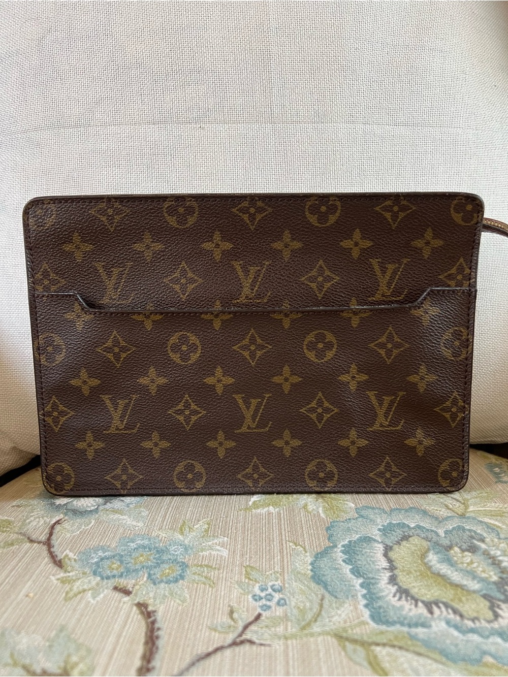 Louis Vuitton Pochette Homme Clutch
